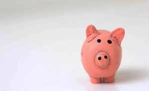 recession expense help piggy bank